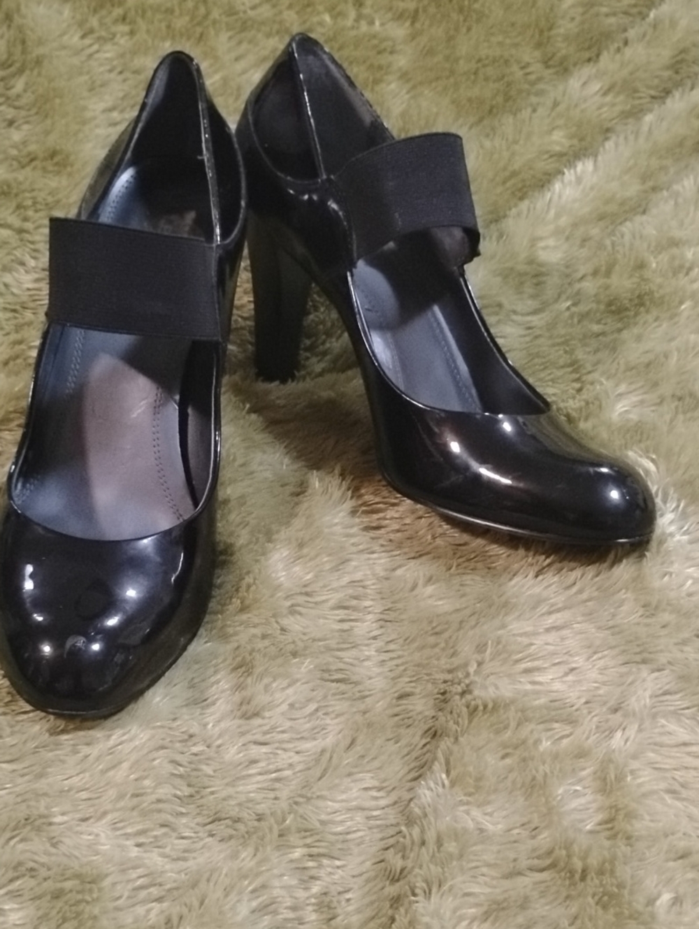 Ellen Tracy Black Patent Mary Jane High Heels